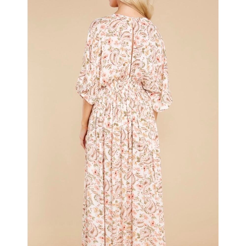 Aura Boho Maxi Dress in a cream and peach paisley floral pattern-Size M - Picture 2 of 13